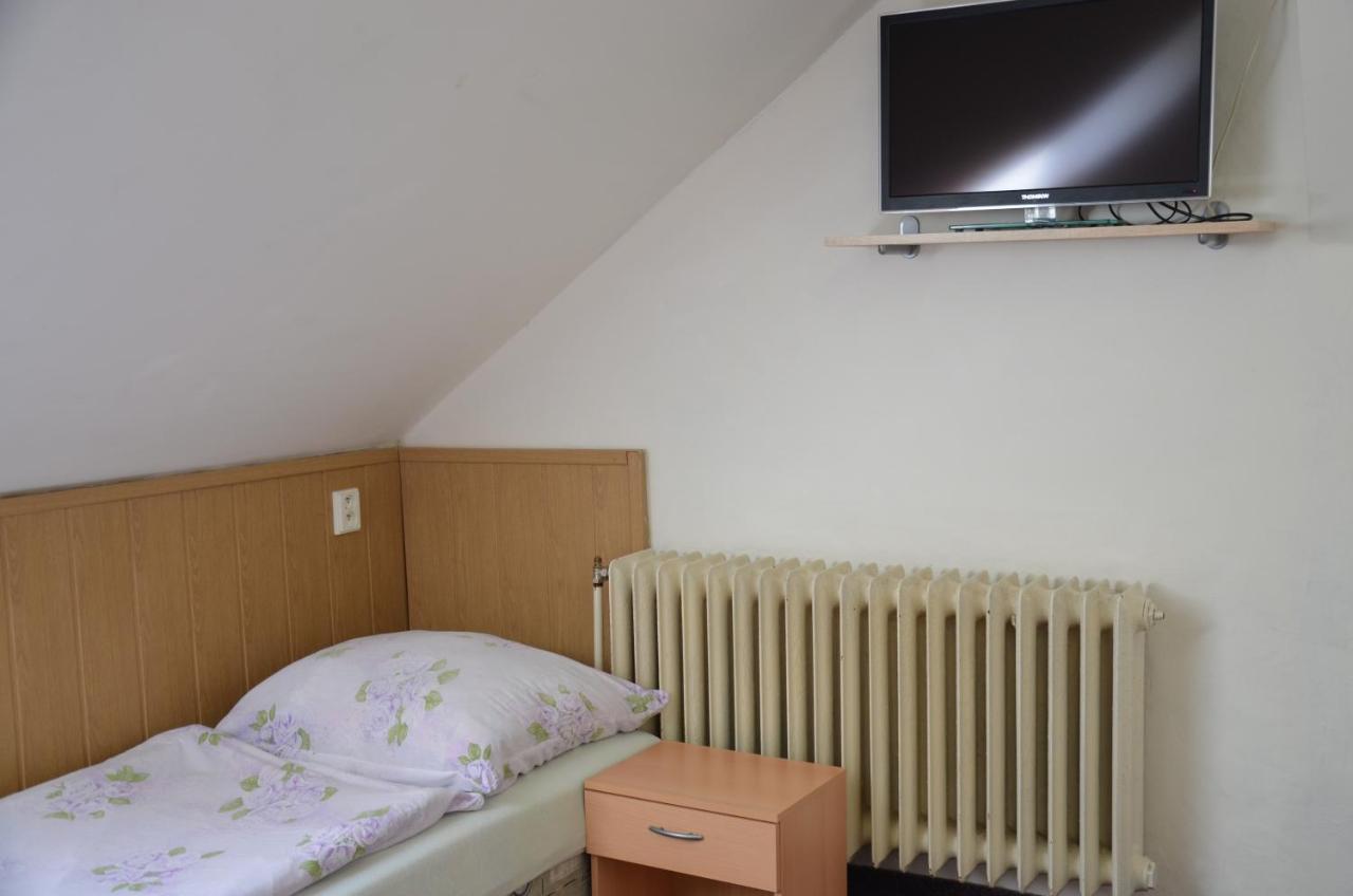 Penzion U Fouska Chodov  Exterior foto